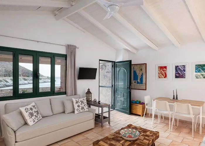 Apartament K Waterfront In Mani Agios Kiprianos