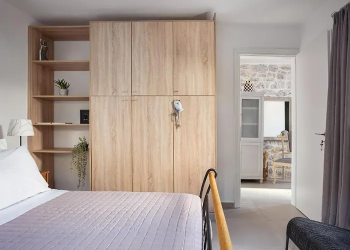 K Waterfront In Mani