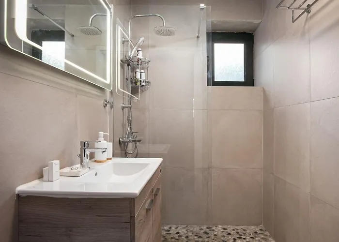 K Waterfront In Mani